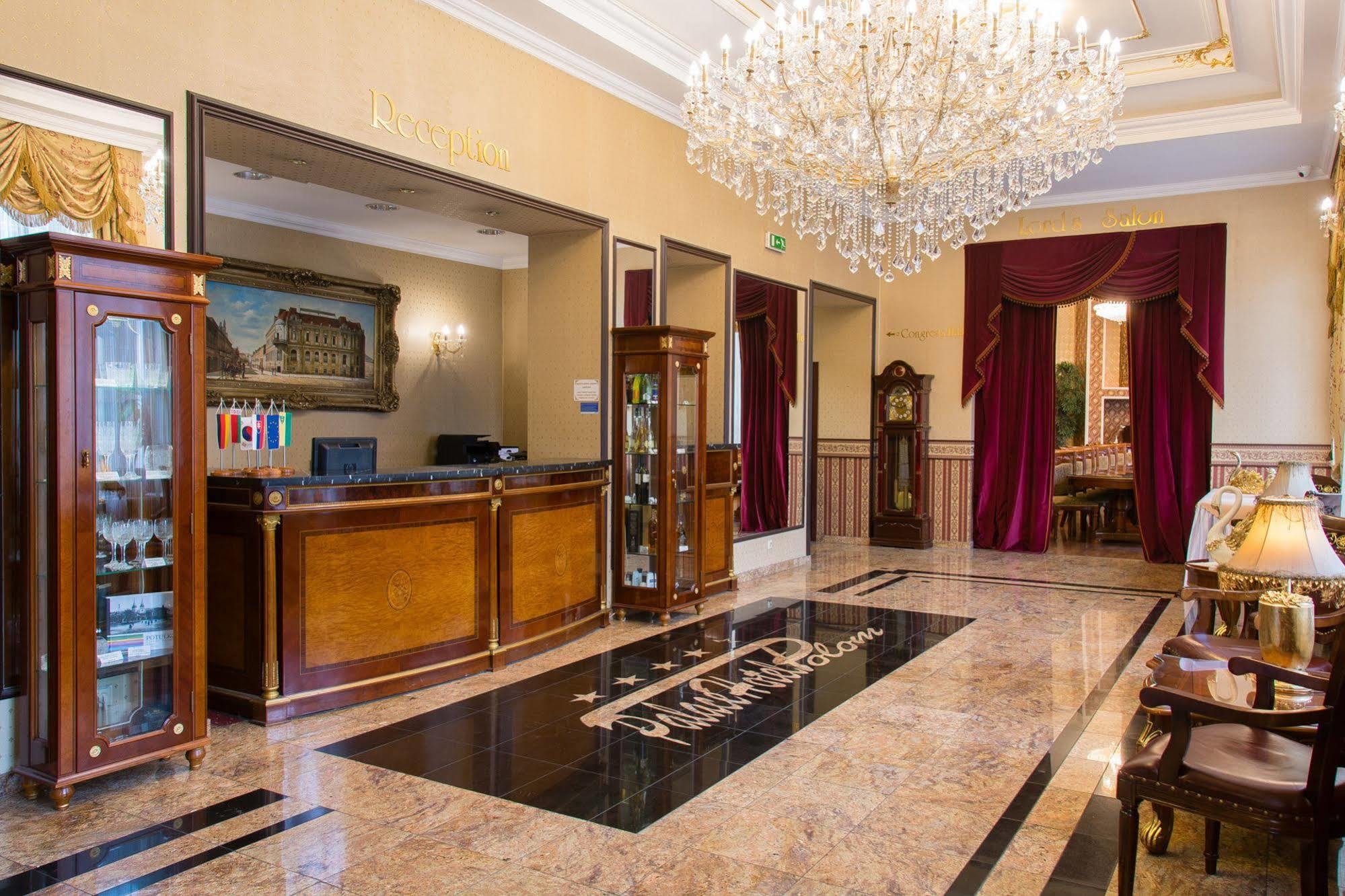 Palace Hotel Polom Жилина Екстериор снимка